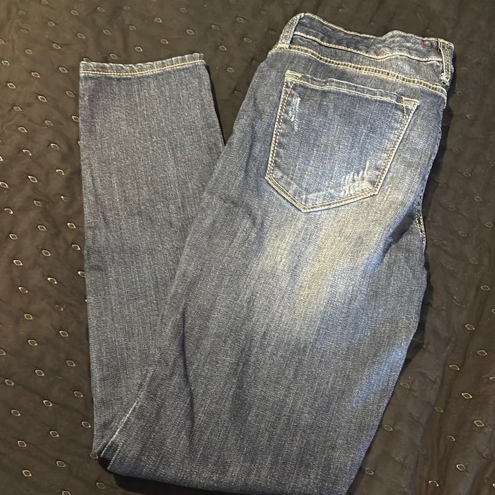 American Eagle Outfitters Faded Blue Jeans